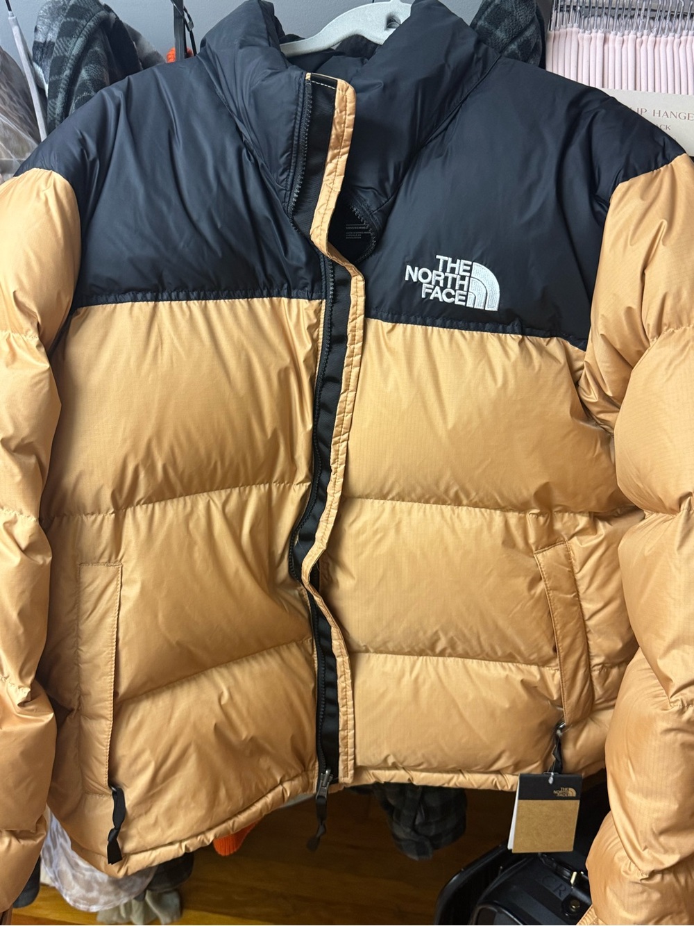 The North Face Men 96 Retro Nuptse Jacket 700 Down Almond Butter NF0A3C8DKOM XL